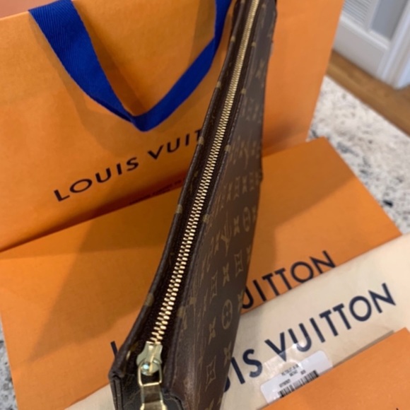 🆕🥰💗LOUIS VUITTON Monogram Toiletry Pouch 26 - Picture 9 of 14